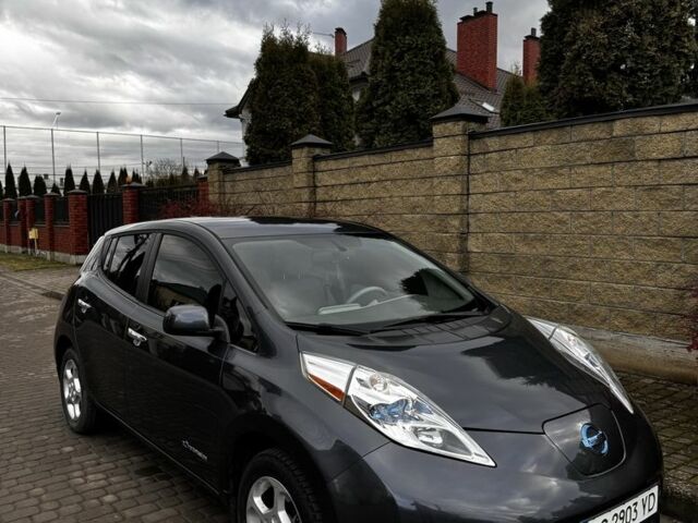 Серый Ниссан Лиф, объемом двигателя 0 л и пробегом 135 тыс. км за 5900 $, фото 1 на Automoto.ua