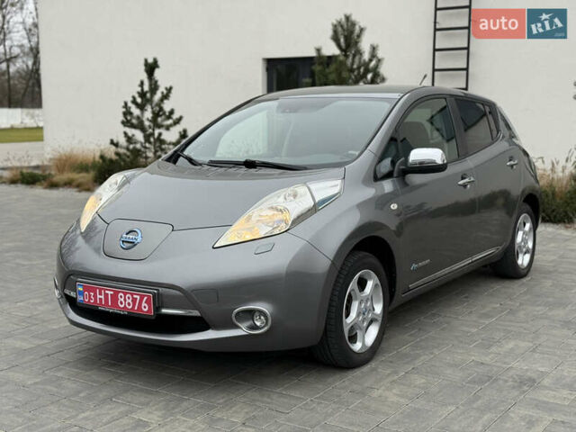 Сірий Ніссан Ліф, об'ємом двигуна 0 л та пробігом 126 тис. км за 5750 $, фото 1 на Automoto.ua