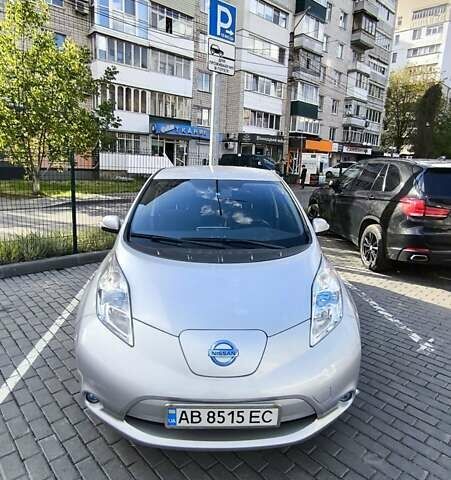 Сірий Ніссан Ліф, об'ємом двигуна 0 л та пробігом 91 тис. км за 6500 $, фото 1 на Automoto.ua