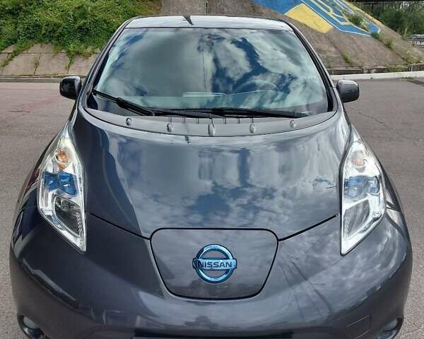 Сірий Ніссан Ліф, об'ємом двигуна 0 л та пробігом 117 тис. км за 5506 $, фото 1 на Automoto.ua