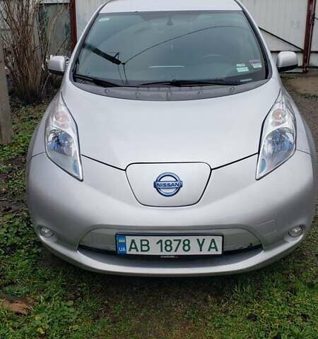 Серый Ниссан Лиф, объемом двигателя 0 л и пробегом 118 тыс. км за 5900 $, фото 1 на Automoto.ua