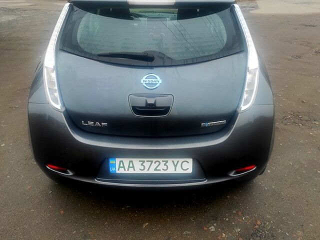 Серый Ниссан Лиф, объемом двигателя 0 л и пробегом 228 тыс. км за 7300 $, фото 1 на Automoto.ua