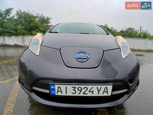 Серый Ниссан Лиф, объемом двигателя 0 л и пробегом 280 тыс. км за 3990 $, фото 1 на Automoto.ua
