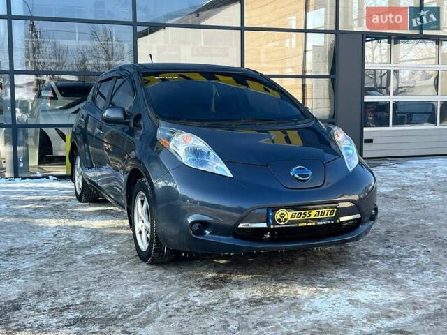 Серый Ниссан Лиф, объемом двигателя 0 л и пробегом 176 тыс. км за 5000 $, фото 1 на Automoto.ua