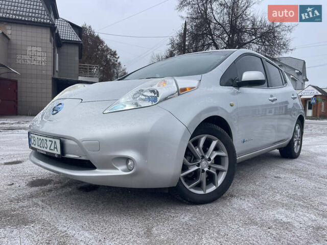Сірий Ніссан Ліф, об'ємом двигуна 0 л та пробігом 120 тис. км за 5200 $, фото 1 на Automoto.ua