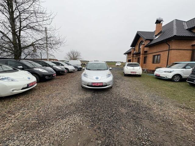 Сірий Ніссан Ліф, об'ємом двигуна 0 л та пробігом 57 тис. км за 6200 $, фото 1 на Automoto.ua