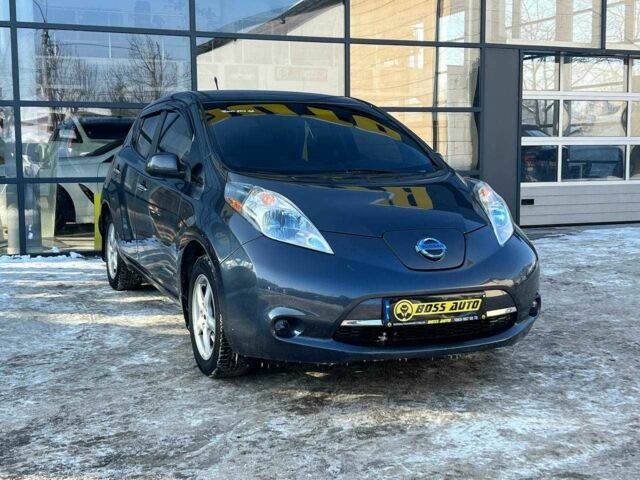 Сірий Ніссан Ліф, об'ємом двигуна 0 л та пробігом 176 тис. км за 5000 $, фото 1 на Automoto.ua