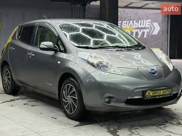 Сірий Ніссан Ліф, об'ємом двигуна 0 л та пробігом 103 тис. км за 7200 $, фото 1 на Automoto.ua