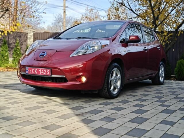 Сірий Ніссан Ліф, об'ємом двигуна 0 л та пробігом 158 тис. км за 4250 $, фото 1 на Automoto.ua