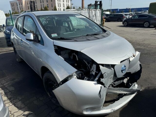 Серый Ниссан Лиф, объемом двигателя 0 л и пробегом 131 тыс. км за 4300 $, фото 1 на Automoto.ua