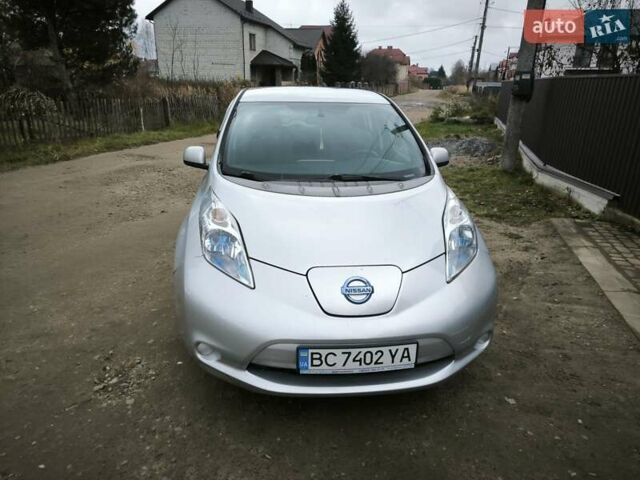 Серый Ниссан Лиф, объемом двигателя 0 л и пробегом 148 тыс. км за 5600 $, фото 1 на Automoto.ua