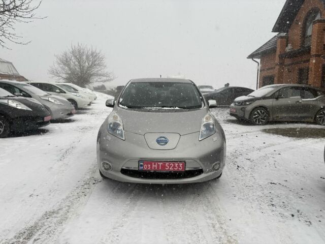 Сірий Ніссан Ліф, об'ємом двигуна 0 л та пробігом 168 тис. км за 5800 $, фото 1 на Automoto.ua