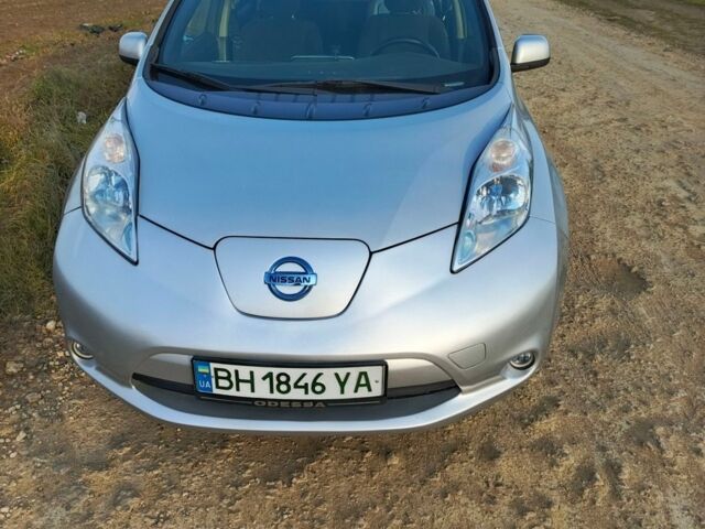 Сірий Ніссан Ліф, об'ємом двигуна 0 л та пробігом 130 тис. км за 6700 $, фото 1 на Automoto.ua