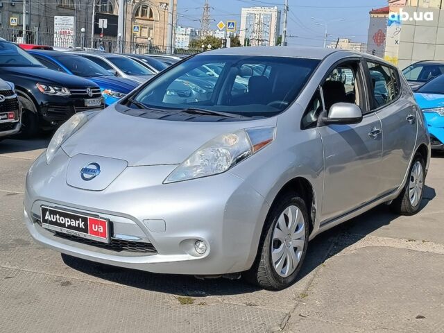 Сірий Ніссан Ліф, об'ємом двигуна 0 л та пробігом 77 тис. км за 7540 $, фото 1 на Automoto.ua
