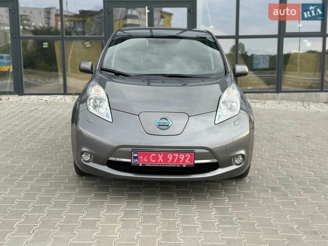 Серый Ниссан Лиф, объемом двигателя 0 л и пробегом 139 тыс. км за 7800 $, фото 1 на Automoto.ua