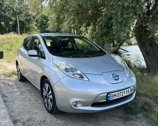 Сірий Ніссан Ліф, об'ємом двигуна 0 л та пробігом 176 тис. км за 5999 $, фото 1 на Automoto.ua