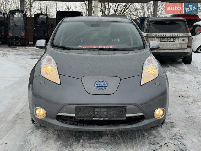 Сірий Ніссан Ліф, об'ємом двигуна 0 л та пробігом 74 тис. км за 6900 $, фото 1 на Automoto.ua
