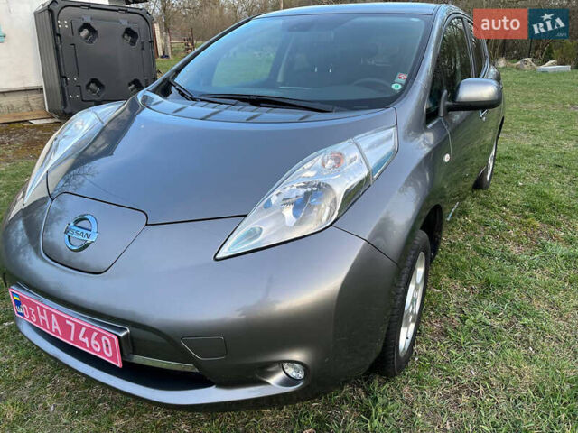 Сірий Ніссан Ліф, об'ємом двигуна 0 л та пробігом 90 тис. км за 6600 $, фото 1 на Automoto.ua