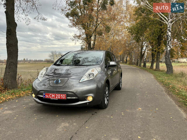 Сірий Ніссан Ліф, об'ємом двигуна 0 л та пробігом 138 тис. км за 5950 $, фото 1 на Automoto.ua