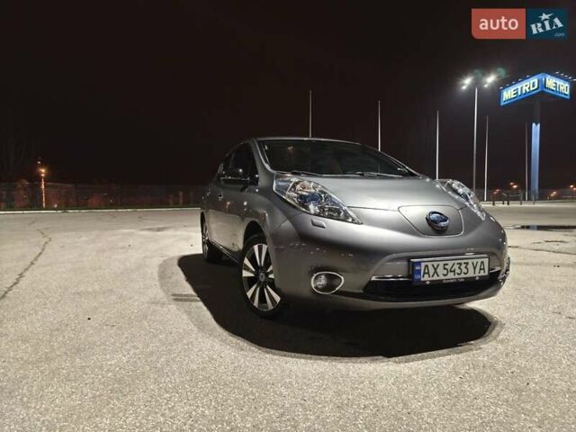 Серый Ниссан Лиф, объемом двигателя 0 л и пробегом 116 тыс. км за 6700 $, фото 1 на Automoto.ua