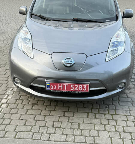 Серый Ниссан Лиф, объемом двигателя 0 л и пробегом 156 тыс. км за 5550 $, фото 1 на Automoto.ua
