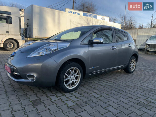 Серый Ниссан Лиф, объемом двигателя 0 л и пробегом 164 тыс. км за 6100 $, фото 1 на Automoto.ua