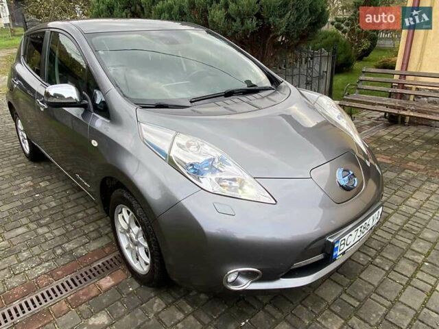 Серый Ниссан Лиф, объемом двигателя 0 л и пробегом 105 тыс. км за 7500 $, фото 1 на Automoto.ua