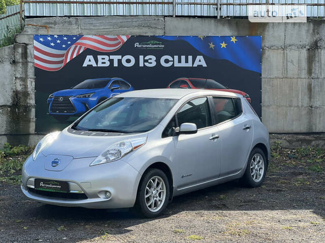 Сірий Ніссан Ліф, об'ємом двигуна 0 л та пробігом 114 тис. км за 8500 $, фото 1 на Automoto.ua