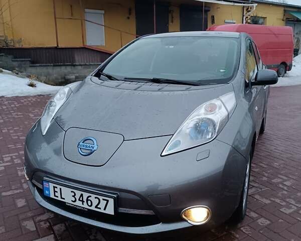 Сірий Ніссан Ліф, об'ємом двигуна 0 л та пробігом 96 тис. км за 6450 $, фото 1 на Automoto.ua