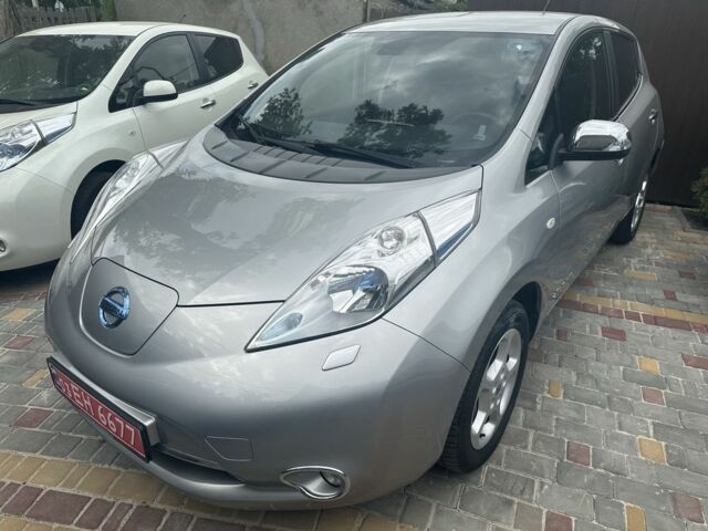 Сірий Ніссан Ліф, об'ємом двигуна 0 л та пробігом 158 тис. км за 6200 $, фото 1 на Automoto.ua