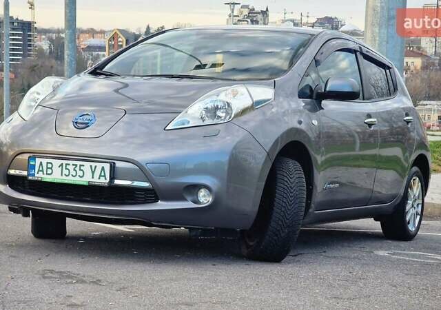 Серый Ниссан Лиф, объемом двигателя 0 л и пробегом 137 тыс. км за 7000 $, фото 1 на Automoto.ua