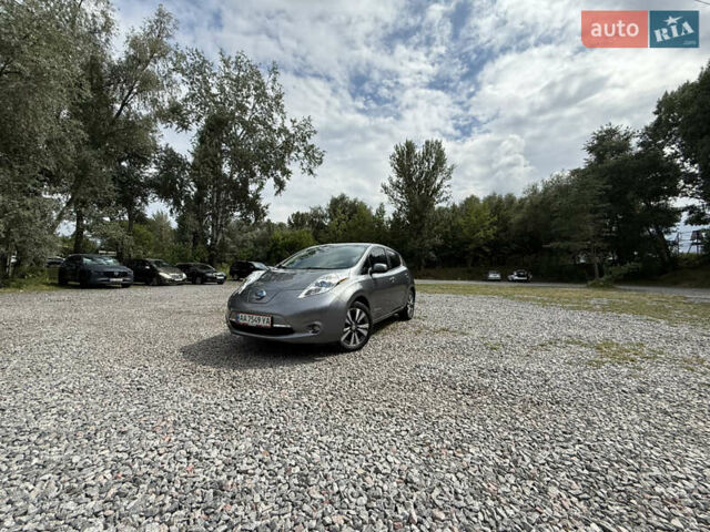 Серый Ниссан Лиф, объемом двигателя 0 л и пробегом 126 тыс. км за 7800 $, фото 1 на Automoto.ua