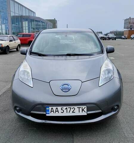 Серый Ниссан Лиф, объемом двигателя 0 л и пробегом 169 тыс. км за 5800 $, фото 1 на Automoto.ua