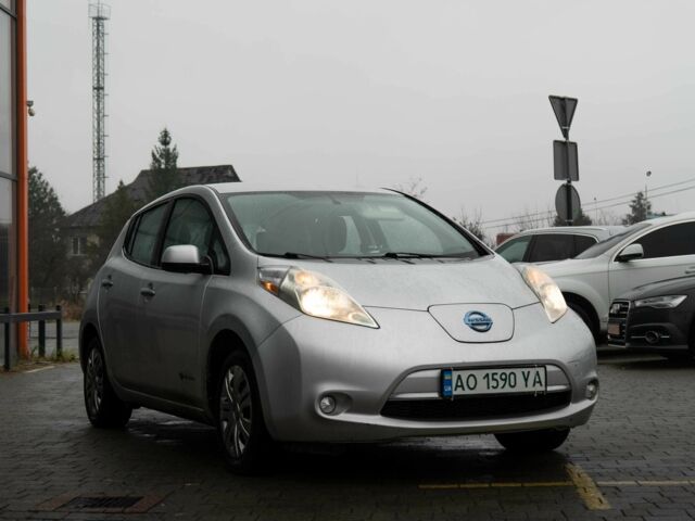 Серый Ниссан Лиф, объемом двигателя 0 л и пробегом 174 тыс. км за 5800 $, фото 1 на Automoto.ua