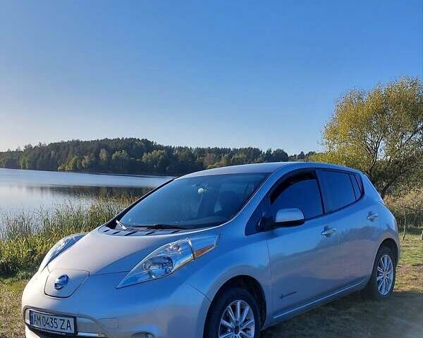 Сірий Ніссан Ліф, об'ємом двигуна 0 л та пробігом 155 тис. км за 6800 $, фото 1 на Automoto.ua
