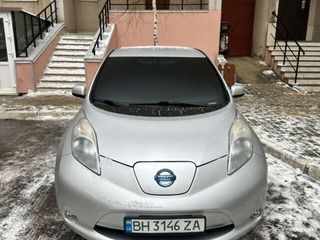 Серый Ниссан Лиф, объемом двигателя 0 л и пробегом 258 тыс. км за 7999 $, фото 1 на Automoto.ua