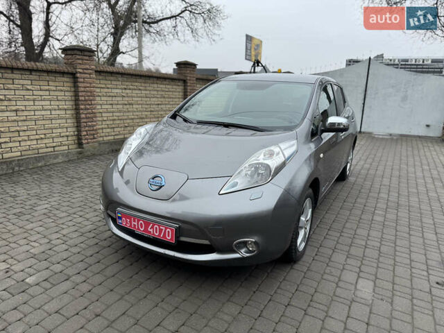 Серый Ниссан Лиф, объемом двигателя 0 л и пробегом 77 тыс. км за 7200 $, фото 1 на Automoto.ua