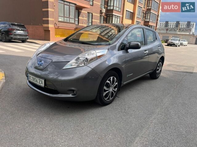 Сірий Ніссан Ліф, об'ємом двигуна 0 л та пробігом 162 тис. км за 6900 $, фото 1 на Automoto.ua