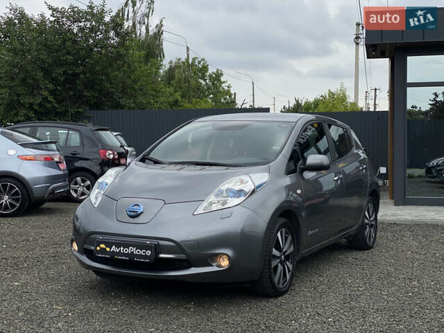 Сірий Ніссан Ліф, об'ємом двигуна 0 л та пробігом 111 тис. км за 7300 $, фото 1 на Automoto.ua