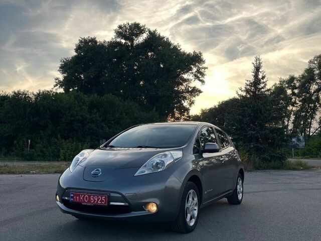 Серый Ниссан Лиф, объемом двигателя 0 л и пробегом 99 тыс. км за 7400 $, фото 1 на Automoto.ua