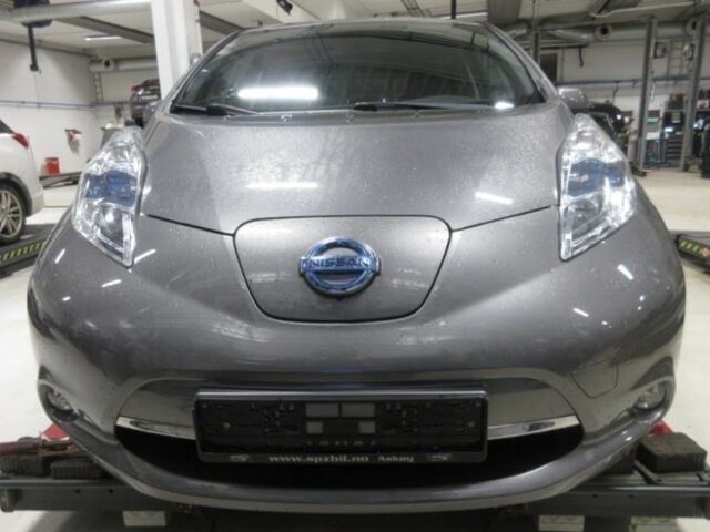 Сірий Ніссан Ліф, об'ємом двигуна 0 л та пробігом 55 тис. км за 7300 $, фото 1 на Automoto.ua