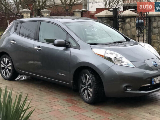 Сірий Ніссан Ліф, об'ємом двигуна 0 л та пробігом 119 тис. км за 7700 $, фото 1 на Automoto.ua