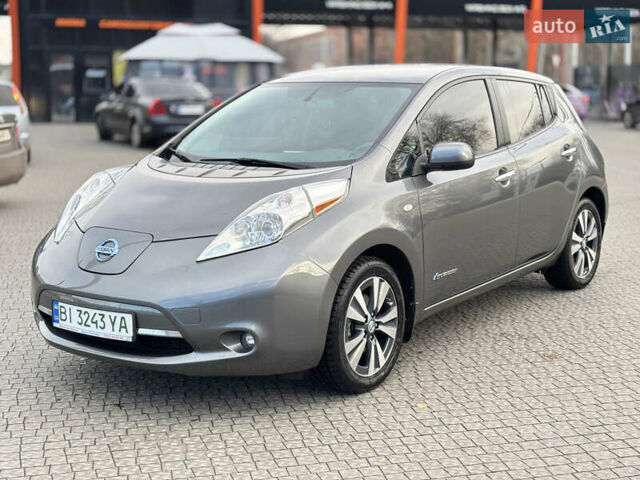 Серый Ниссан Лиф, объемом двигателя 0 л и пробегом 65 тыс. км за 9000 $, фото 1 на Automoto.ua