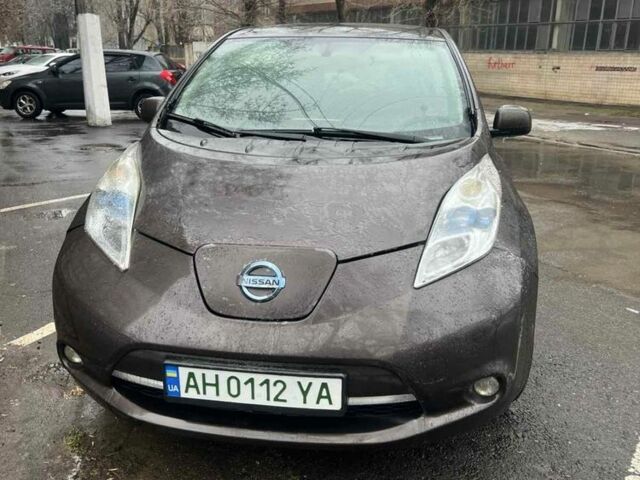 Сірий Ніссан Ліф, об'ємом двигуна 0 л та пробігом 120 тис. км за 6500 $, фото 1 на Automoto.ua