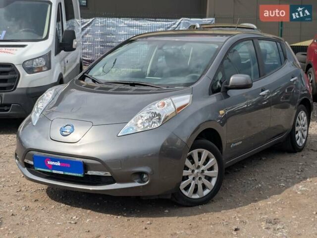 Серый Ниссан Лиф, объемом двигателя 0 л и пробегом 75 тыс. км за 8900 $, фото 1 на Automoto.ua