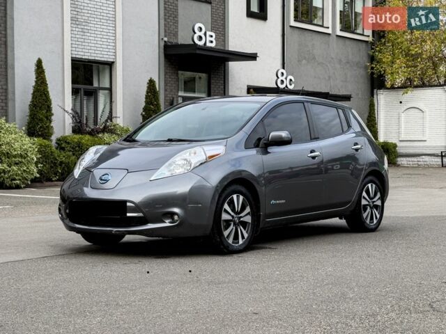 Сірий Ніссан Ліф, об'ємом двигуна 0 л та пробігом 109 тис. км за 5750 $, фото 1 на Automoto.ua