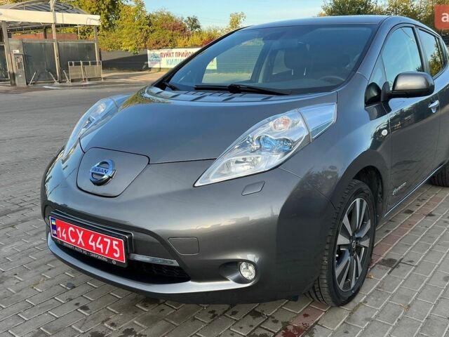 Серый Ниссан Лиф, объемом двигателя 0 л и пробегом 128 тыс. км за 7700 $, фото 1 на Automoto.ua