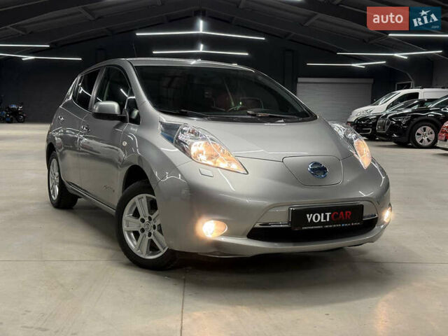Серый Ниссан Лиф, объемом двигателя 0 л и пробегом 131 тыс. км за 7200 $, фото 1 на Automoto.ua