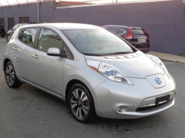 Серый Ниссан Лиф, объемом двигателя 0 л и пробегом 63 тыс. км за 3800 $, фото 1 на Automoto.ua