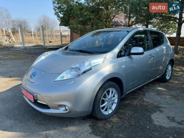 Серый Ниссан Лиф, объемом двигателя 0 л и пробегом 130 тыс. км за 6800 $, фото 1 на Automoto.ua